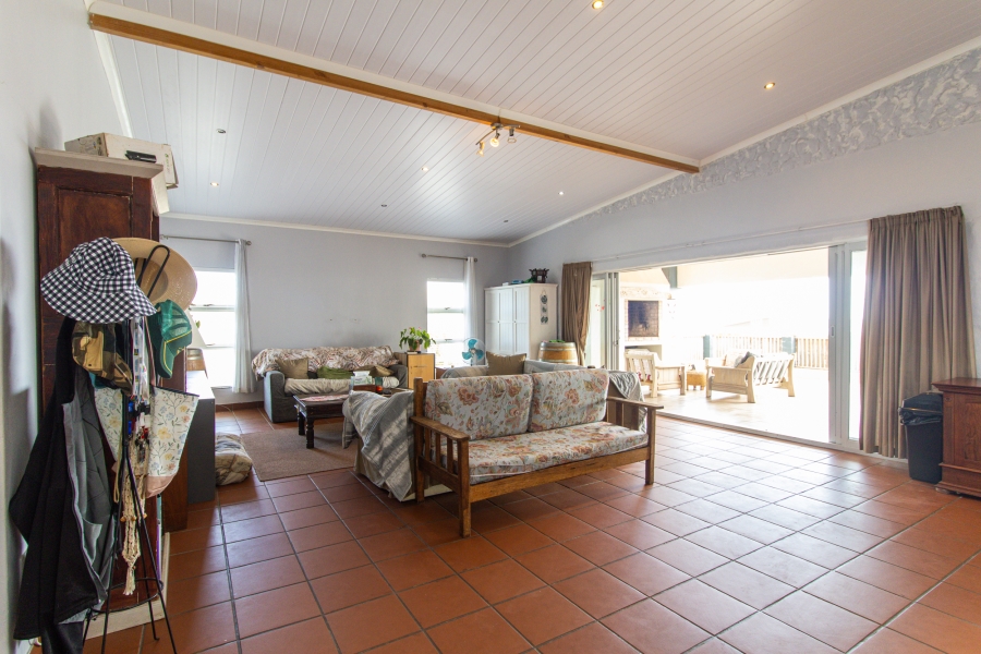 5 Bedroom Property for Sale in Myburgh Park Western Cape